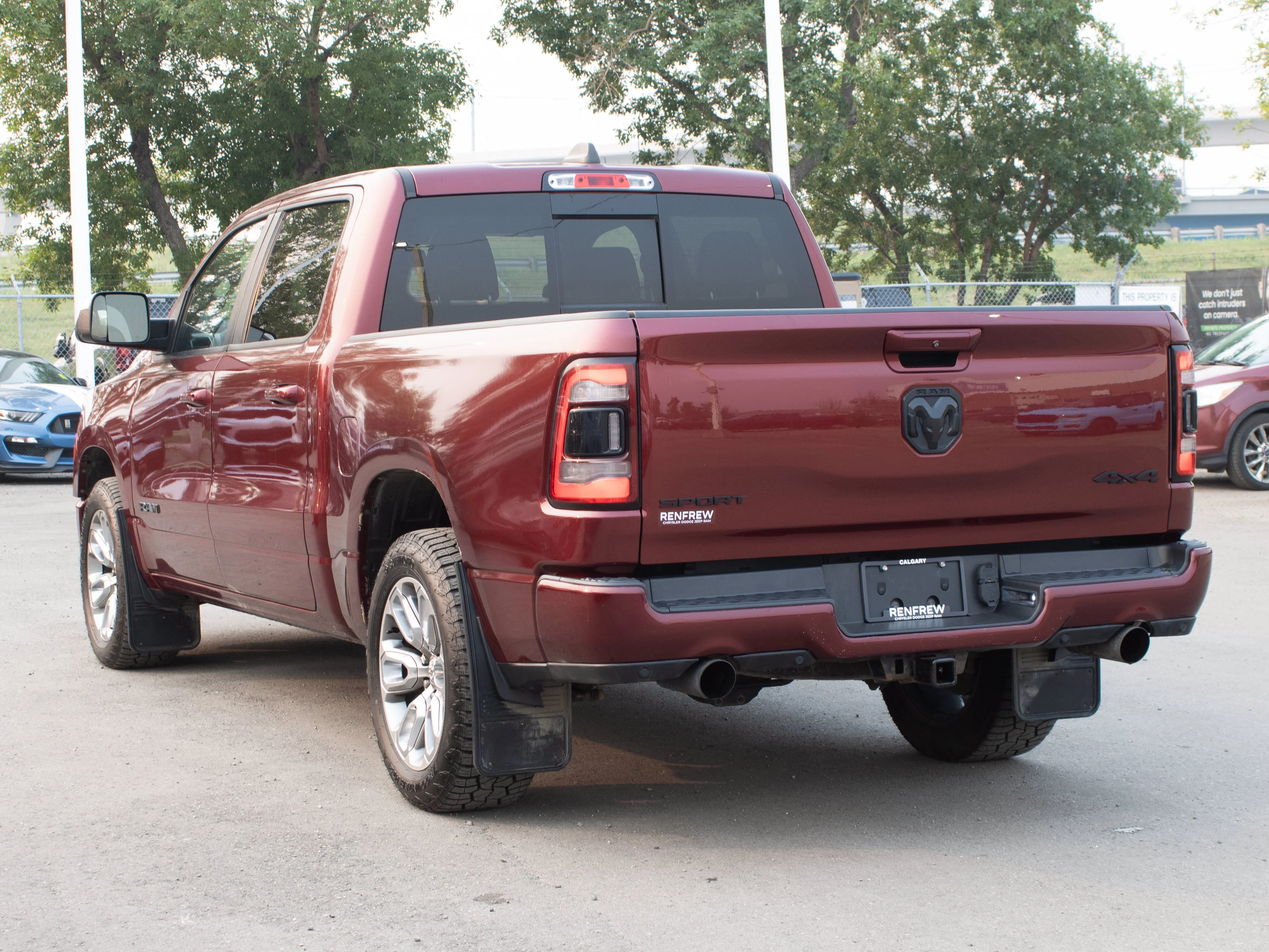 Used 2019 Red RAM Sport* | Heated & Ventilated Seats | Panoramic Sunroof | Electronic Locking Rear Differential | image 17