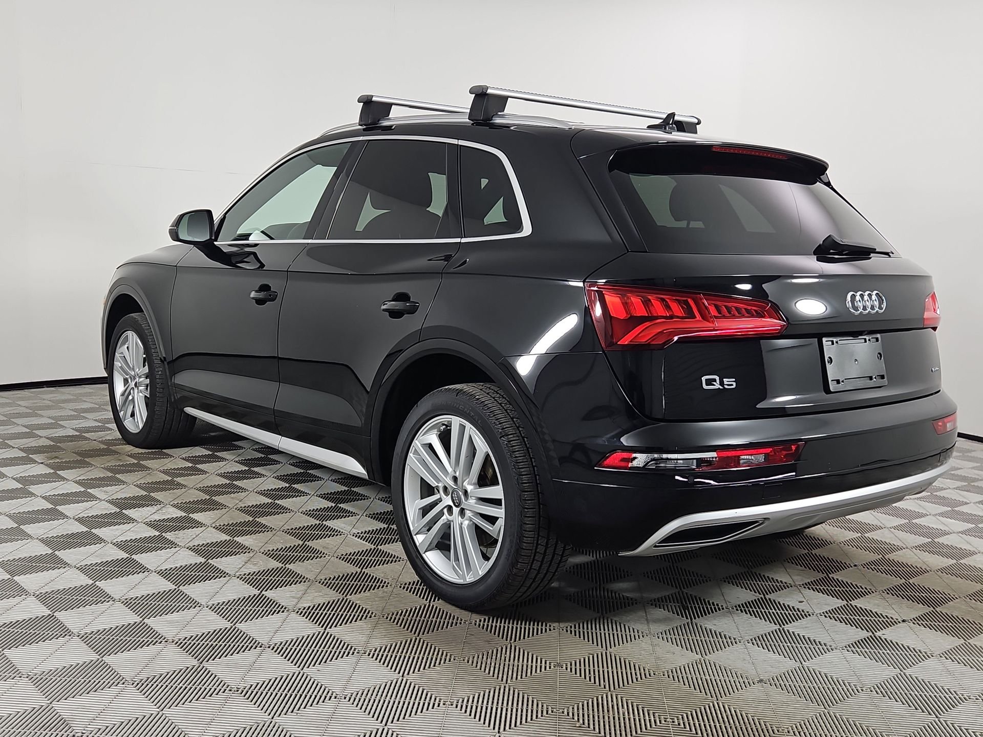 Used 2020 Black Audi 45 Premium Plus image 5