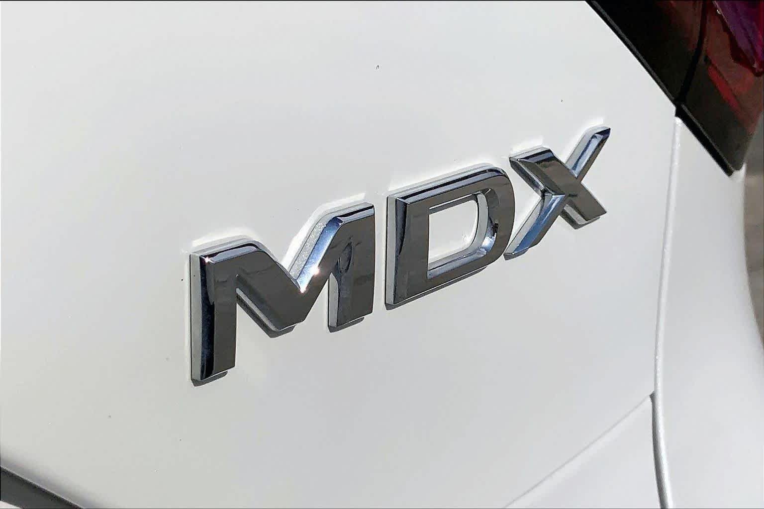 Used 2025 Platinum White Pearl Acura  image 31