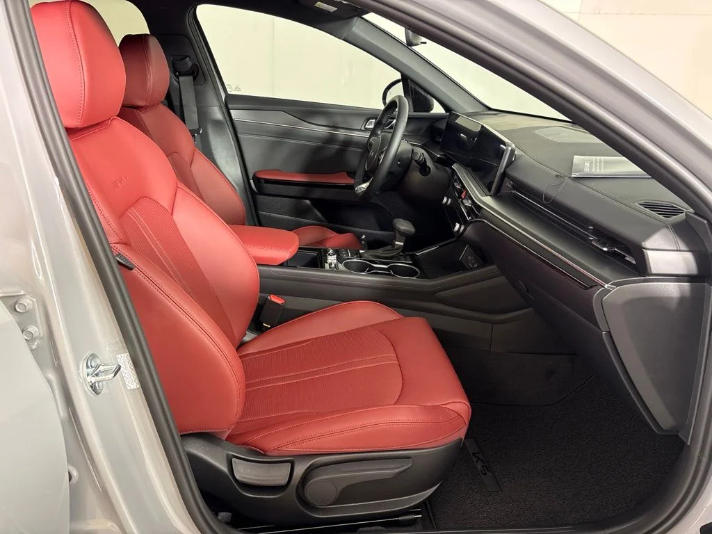 New 2026 Wolf Gray Kia GT-Line FWD image 16