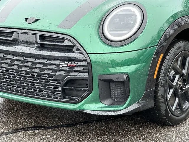 New 2026 British Racing Green IV Met MINI Iconic image 8