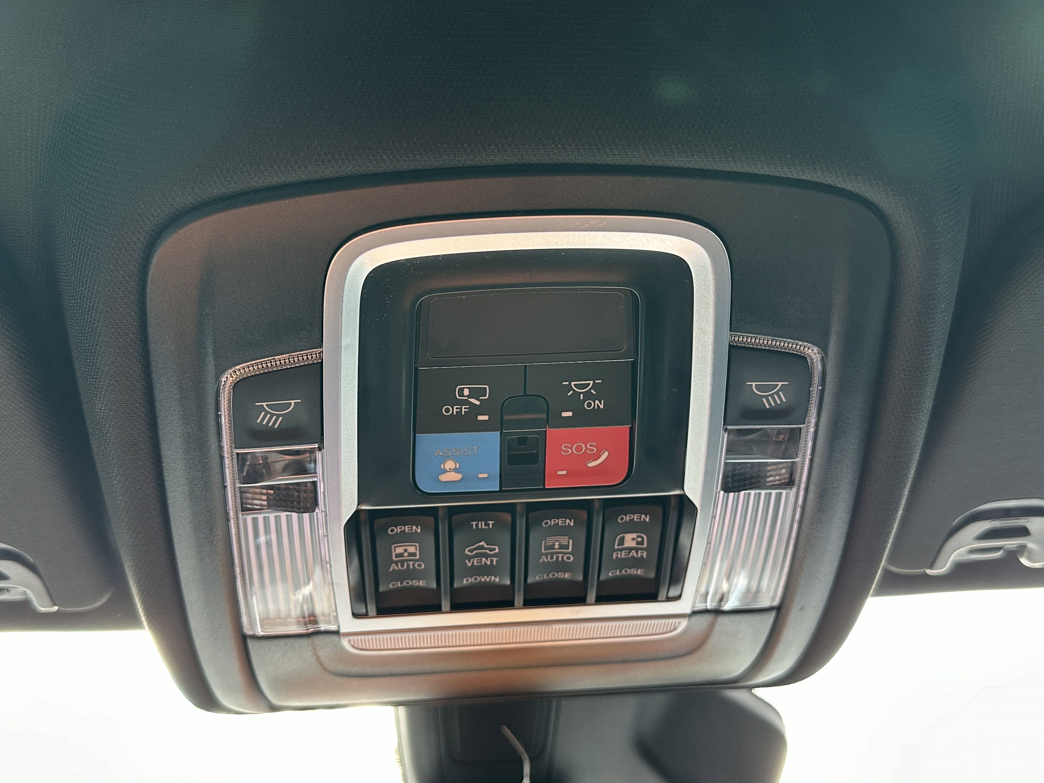 2026 RAM 1500 Laramie - Photo 23