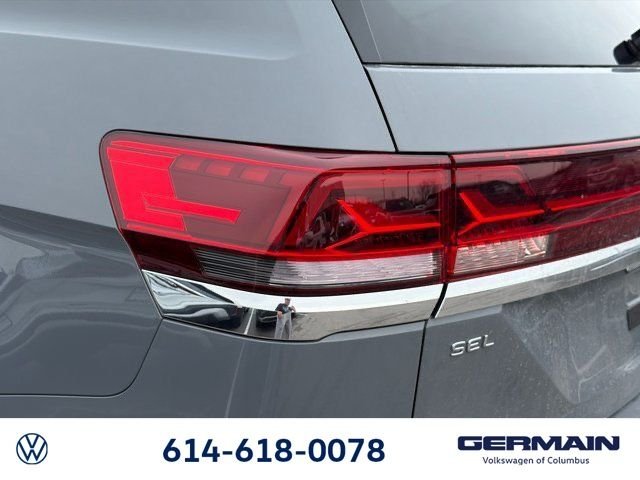 New 2026 Pure Gray Volkswagen 2.0T SEL image 13