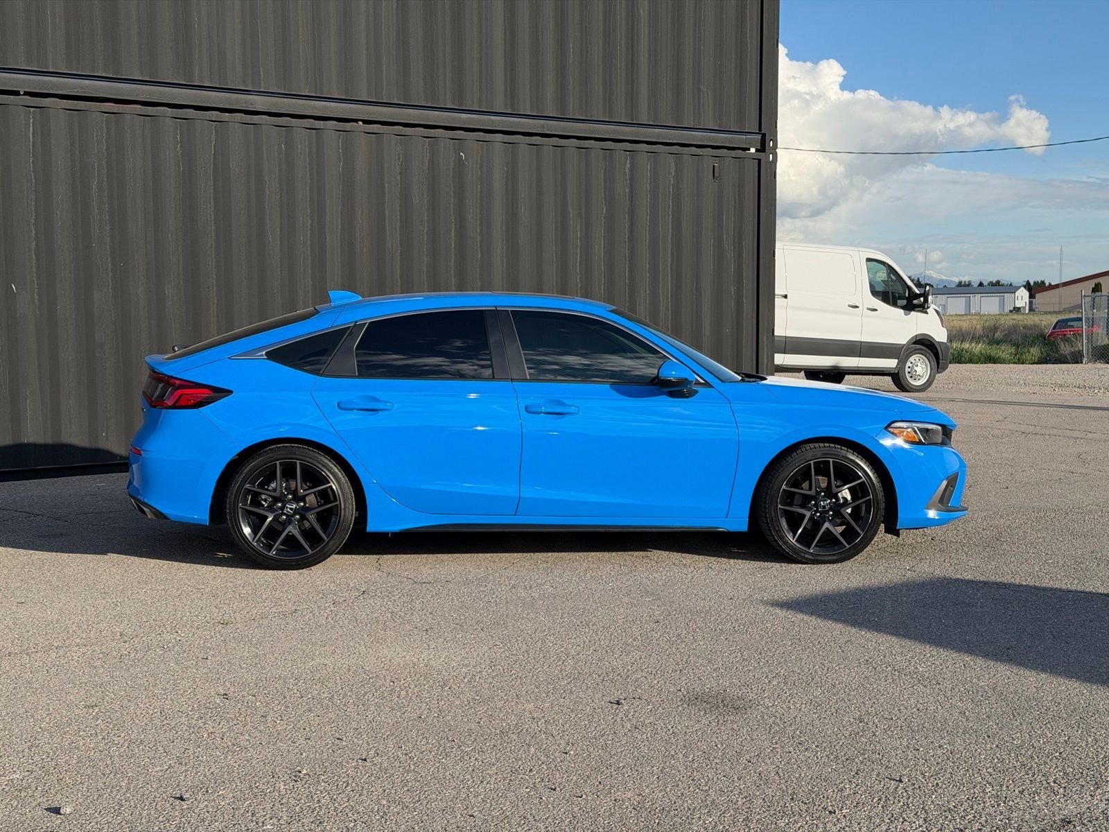 View vehicle photo 6