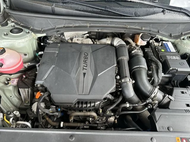 Used 2023 Green Hyundai SEL Premium image 29