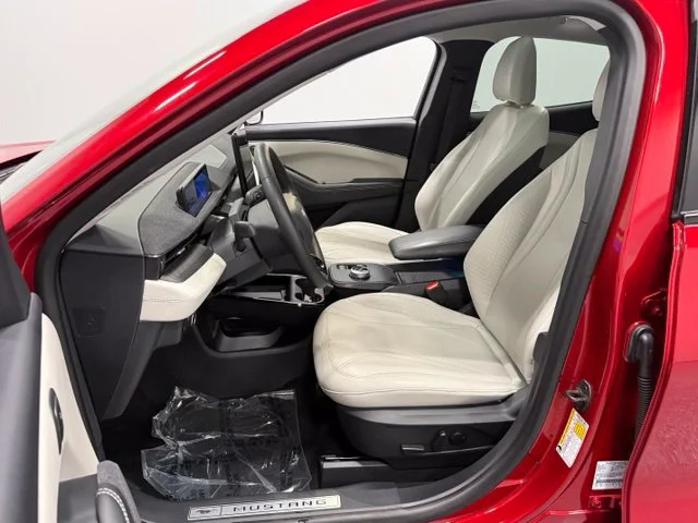 Used 2023 Red Ford Premium image 10