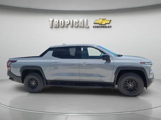 New 2026 Slate Gray Metallic Chevrolet LT - Standard Range image 6