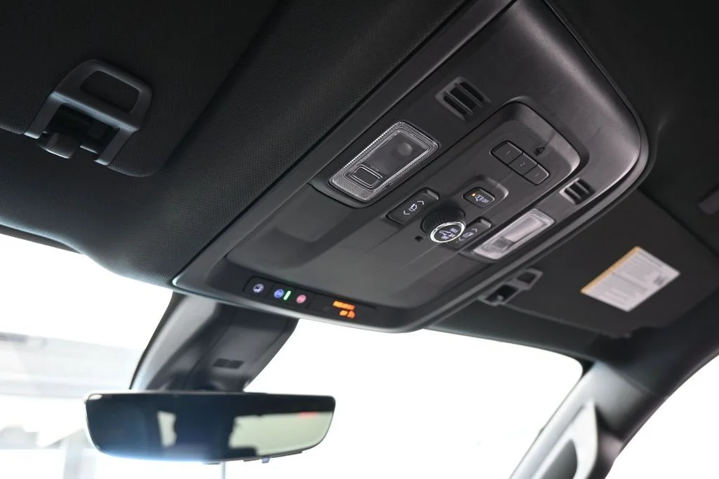 Used 2021 Black Chevrolet High Country image 33
