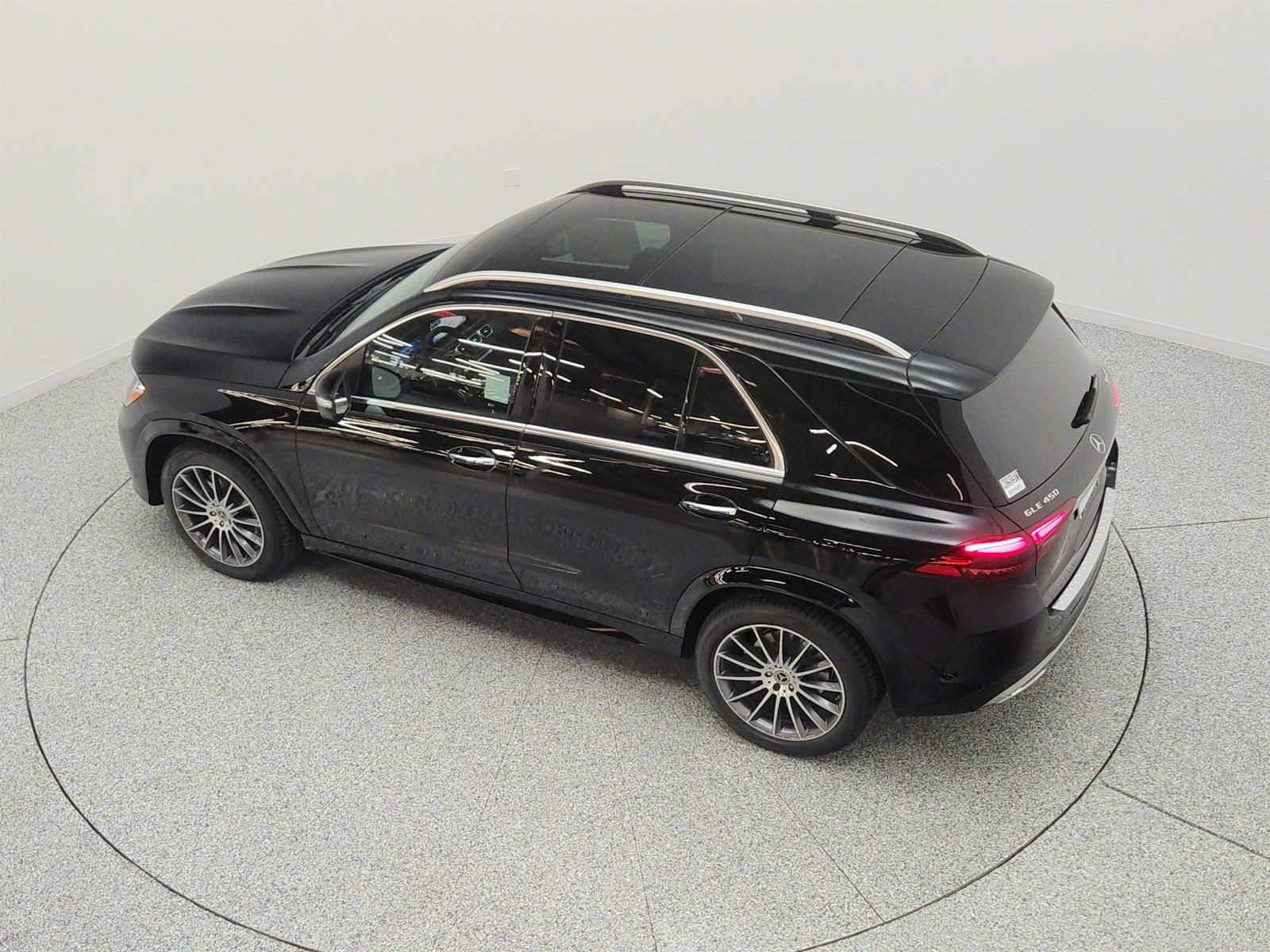 New 2026 Black Mercedes-Benz GLE 450 4MATIC® SUV image 23
