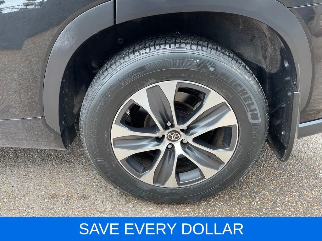 Used 2023 Black Toyota XLE image 26