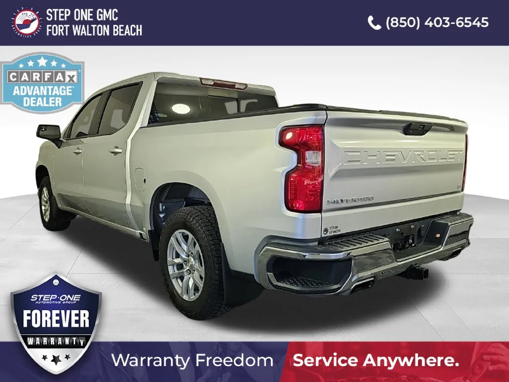 Used 2020 Silver Chevrolet LT image 7