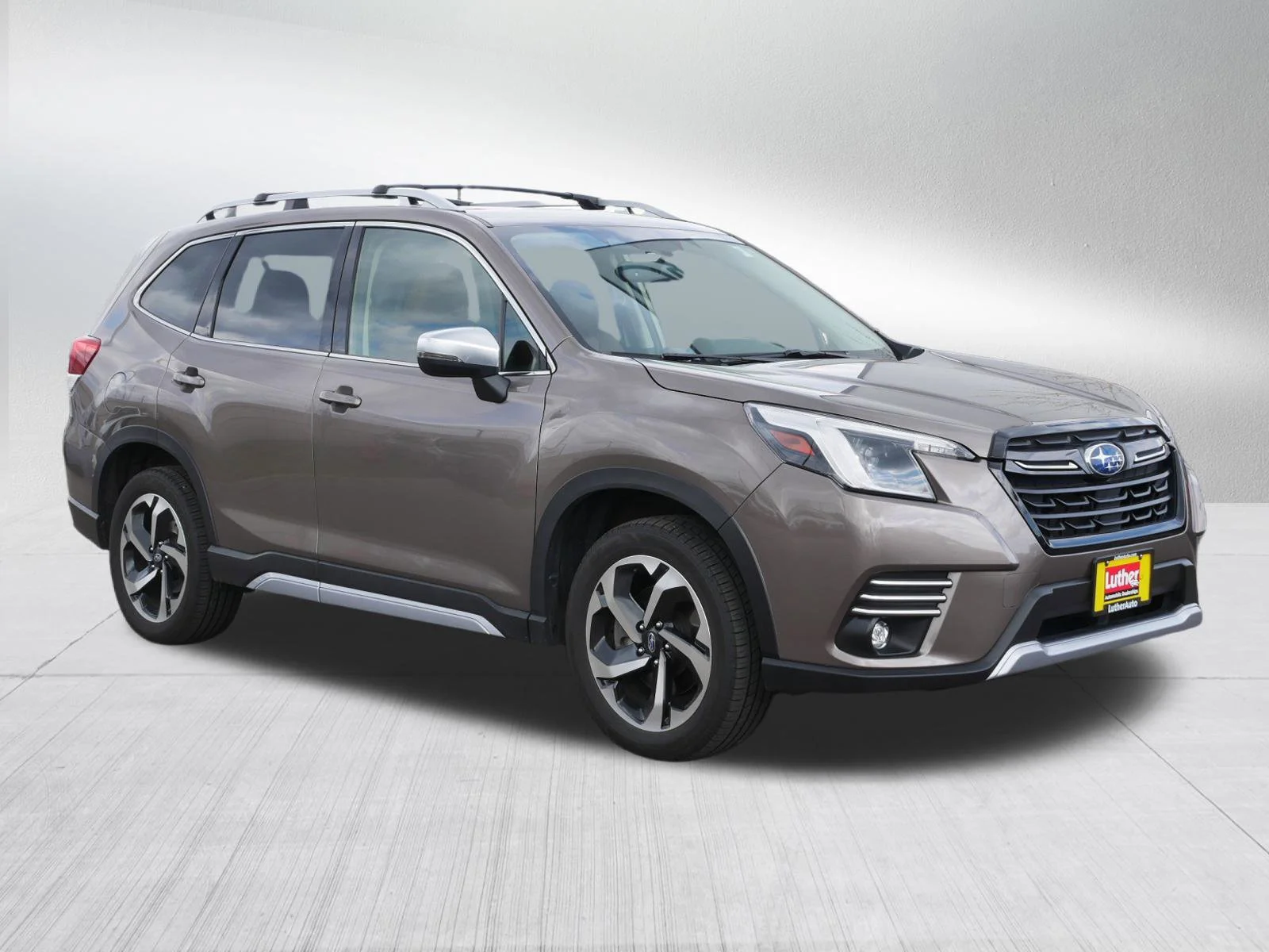2023 Subaru Forester Touring's photo
