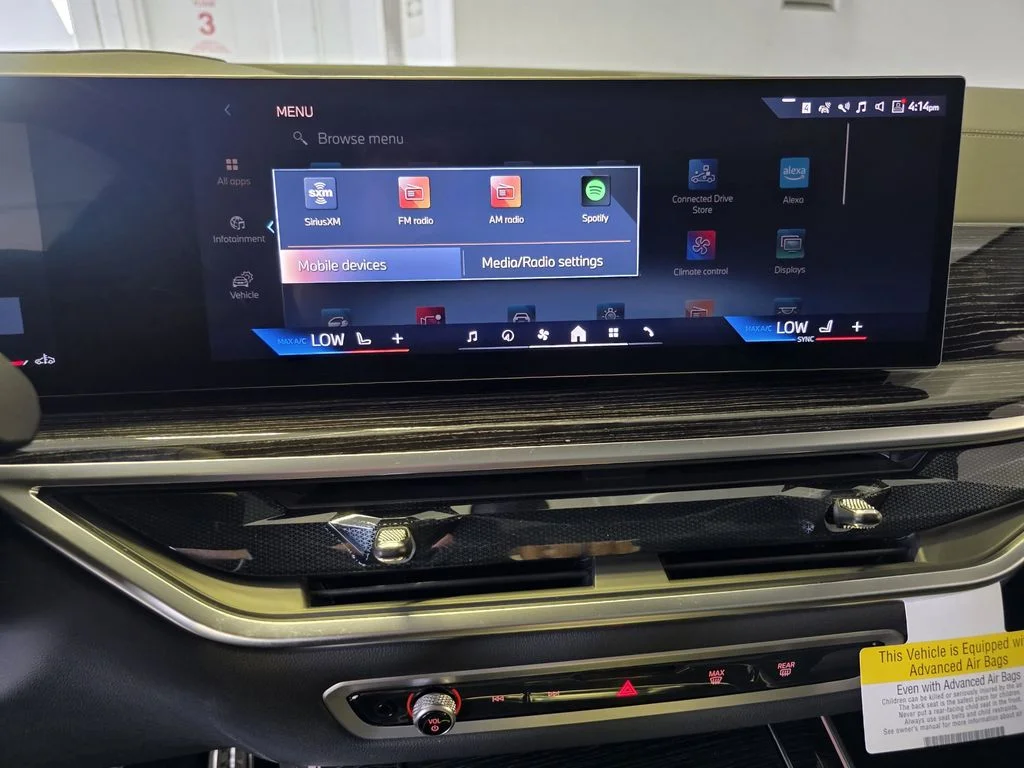 New 2026 Alpine White BMW sDrive40i image 24