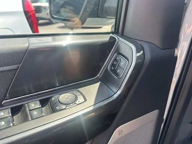 Used 2023 White Ford Lariat image 22