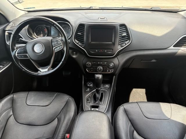 Used 2021 Blue Jeep Latitude Lux image 16