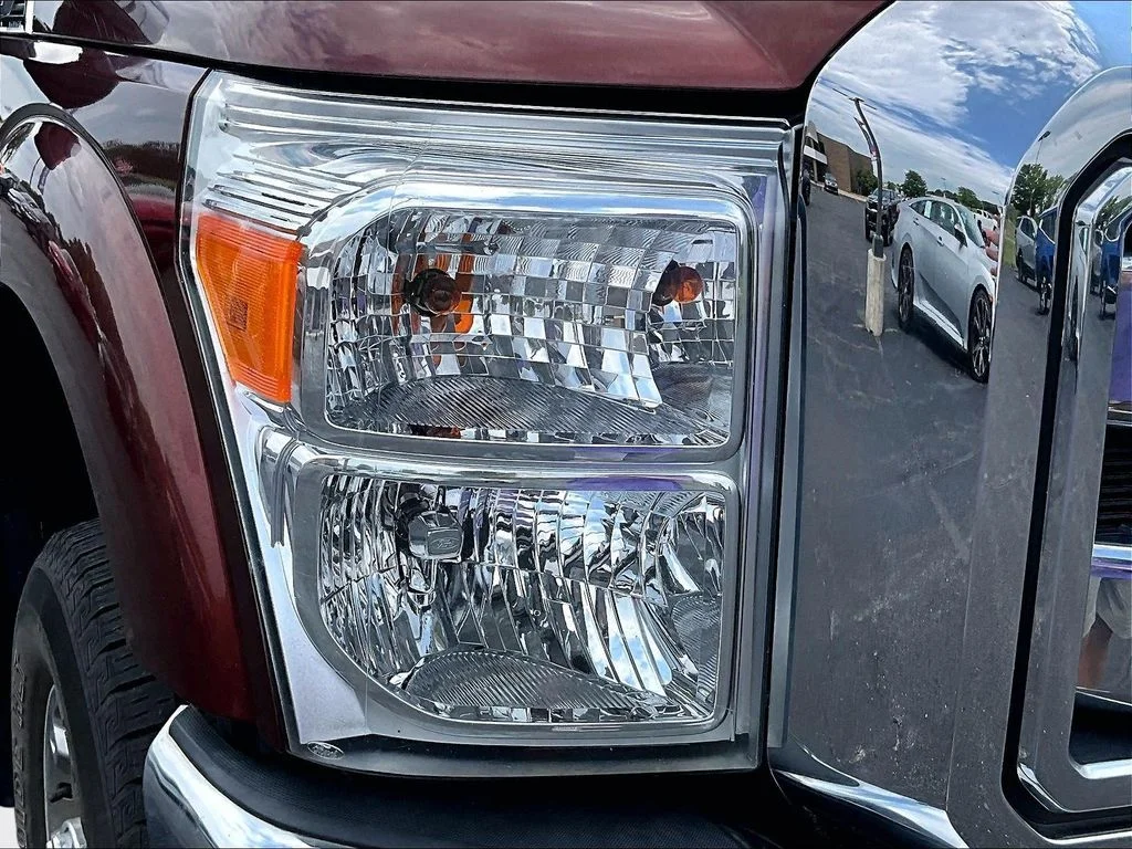 Used 2015 Brown Ford Lariat image 29