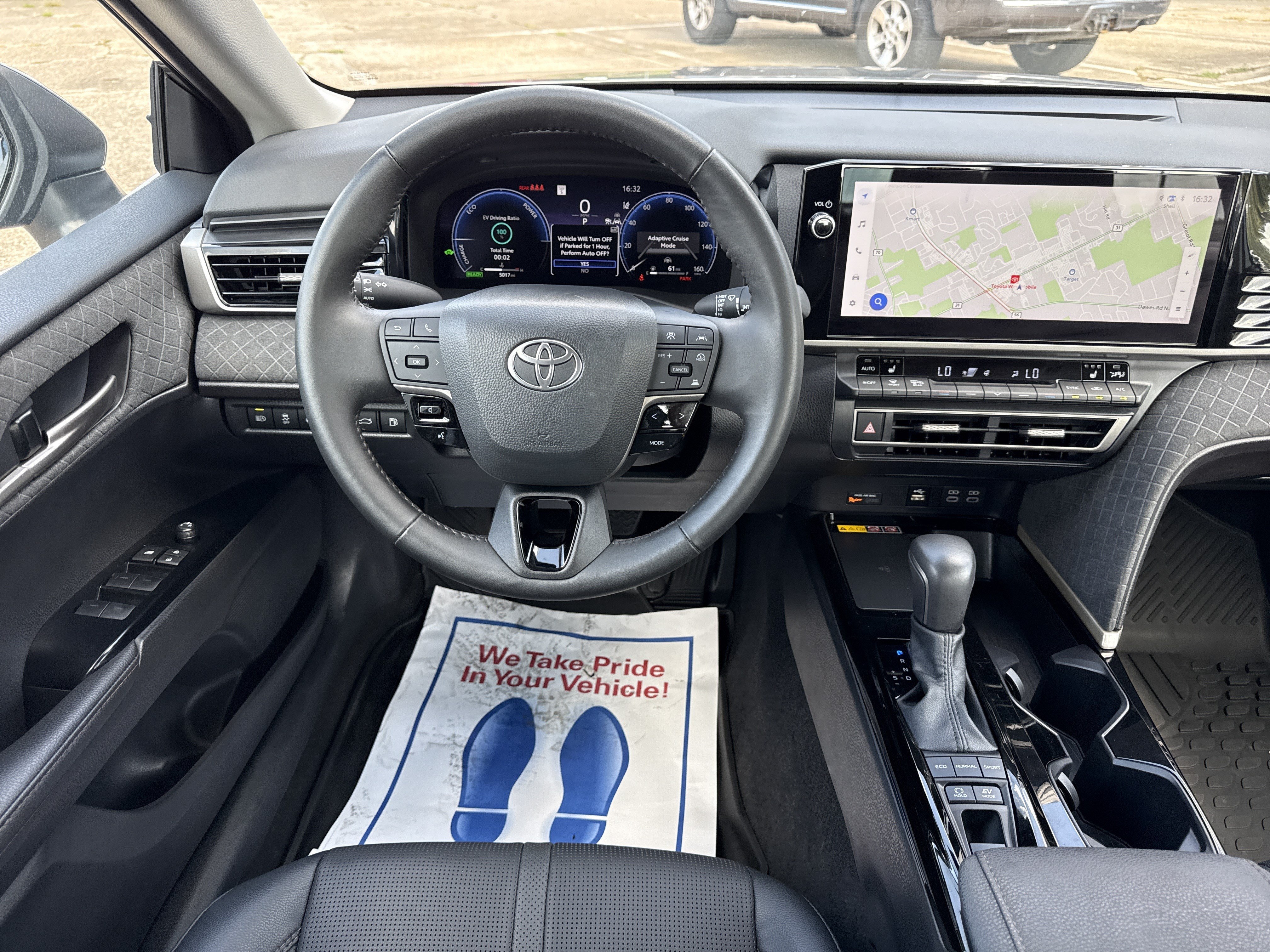 Certified Used 2025 Heavy Metal Toyota XLE image 15