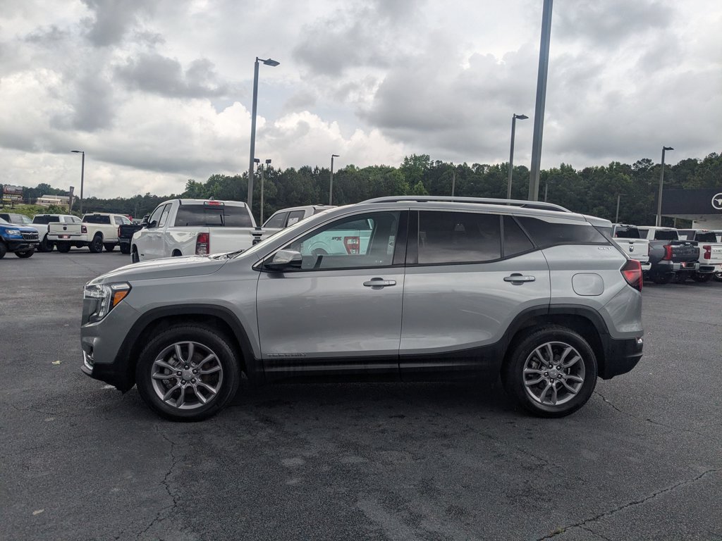 Used 2023 Sterling Metallic GMC SLT image 8