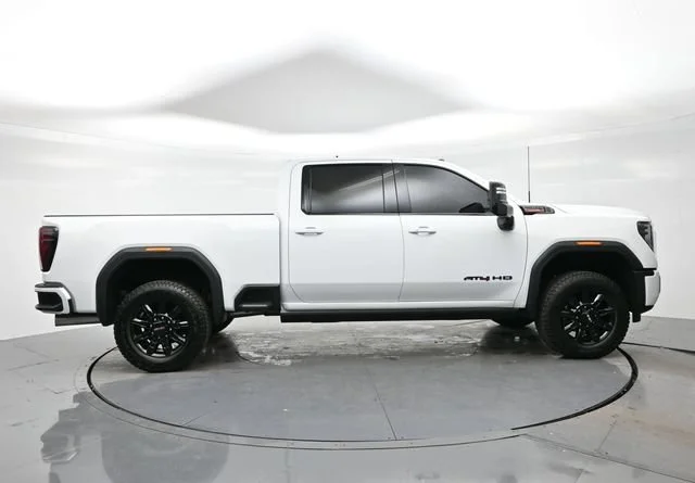Used 2026 Summit White GMC AT4 image 8