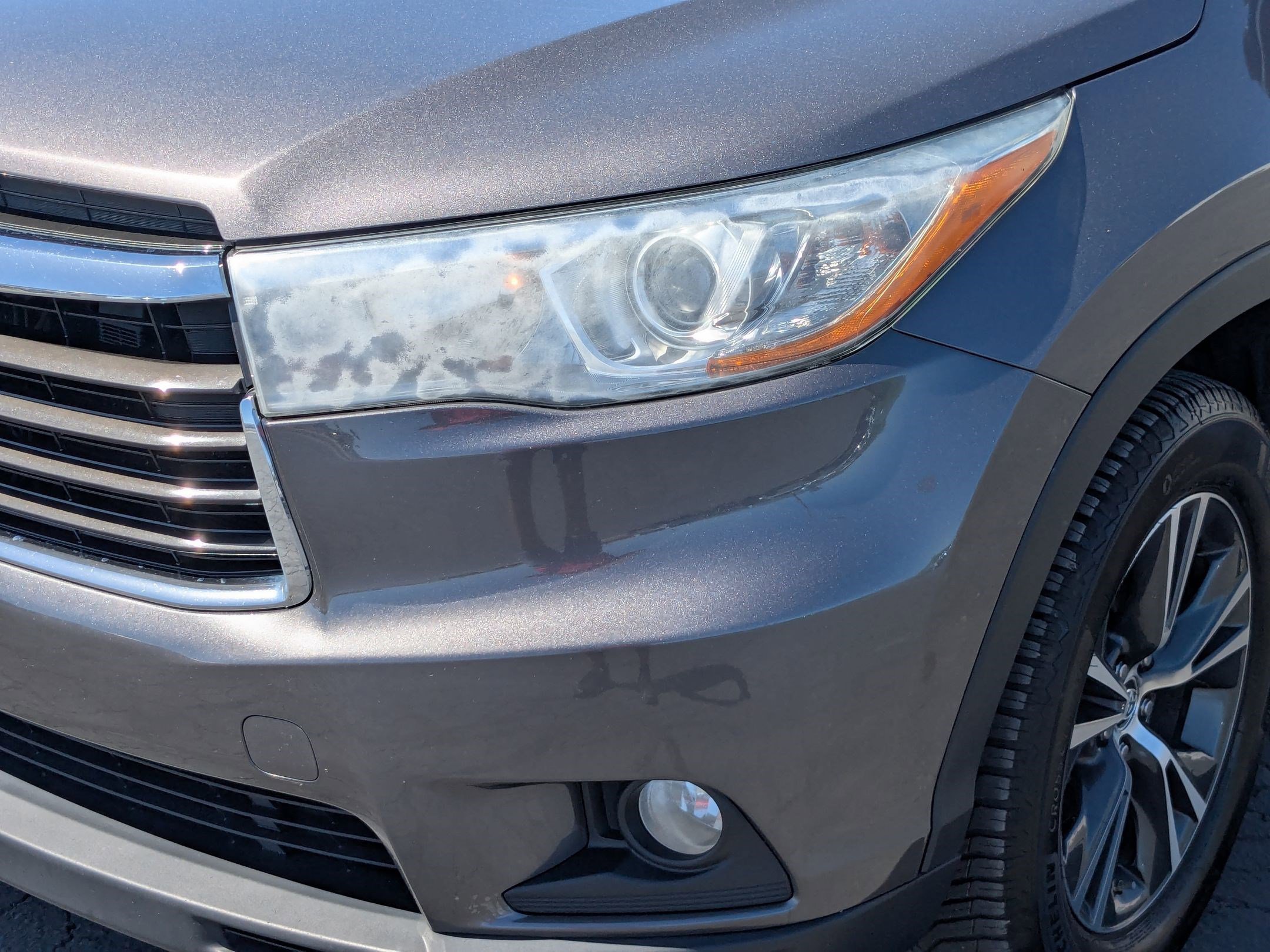 Used 2016 Predawn Gray Mica Toyota XLE image 10