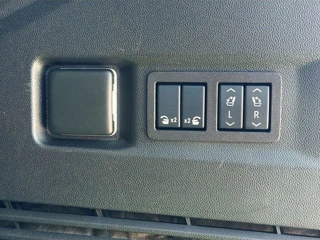 Used 2024 Titanium Rush Metallic GMC AT4 image 13
