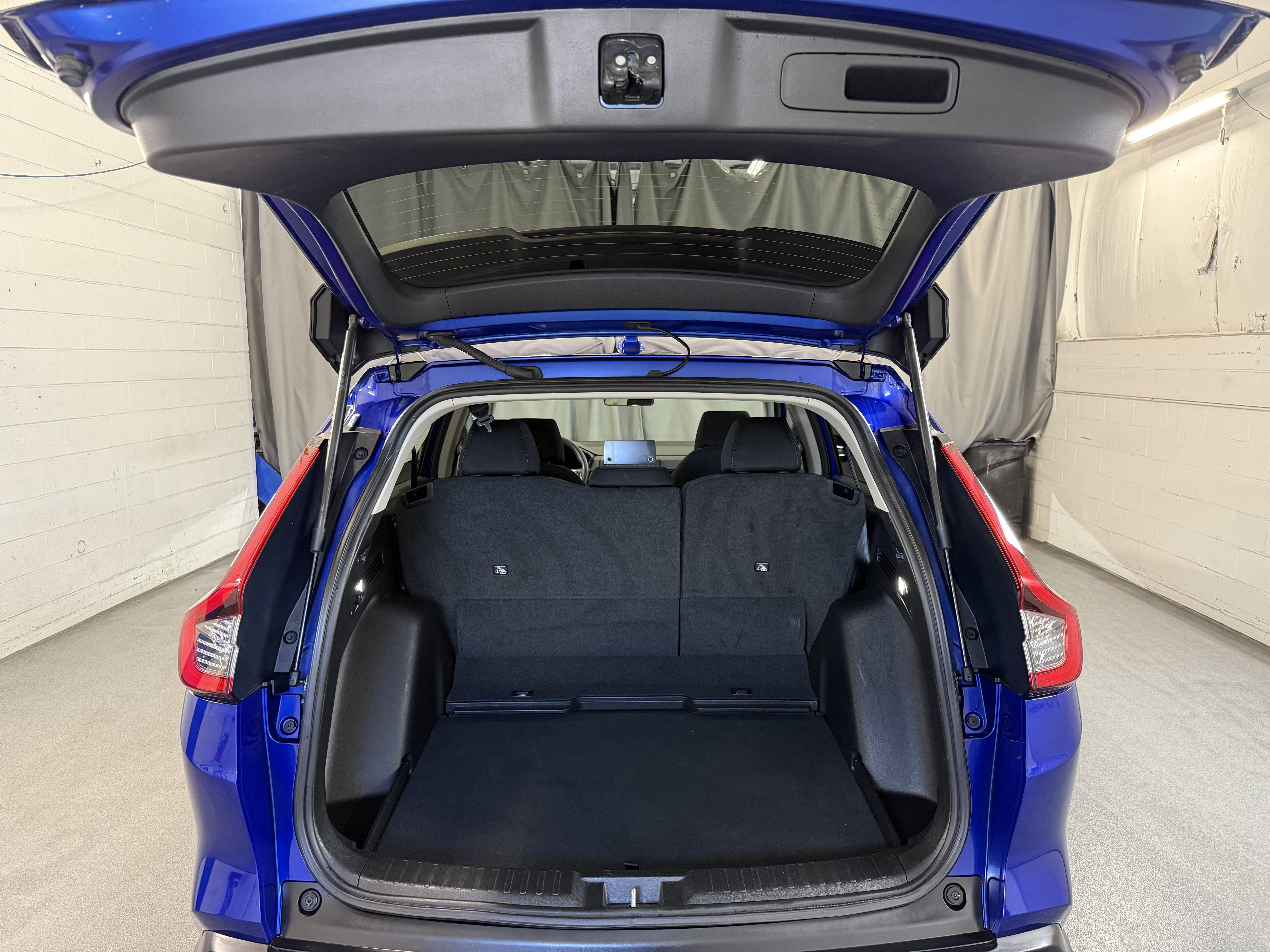 Used 2023 Canyon River Blue Metallic Honda EX image 8