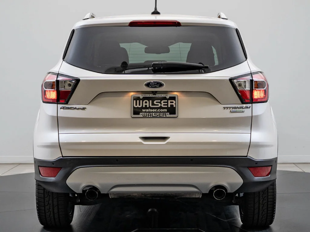 Used 2018 White Platinum Clearcoat Metallic Ford Titanium image 7