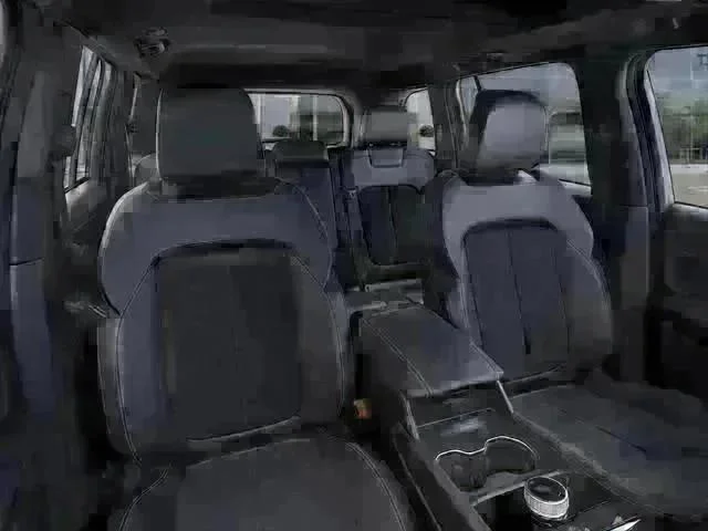 New 2025 Bright White Clear-Coat Exterior Paint Jeep Altitude X image 94
