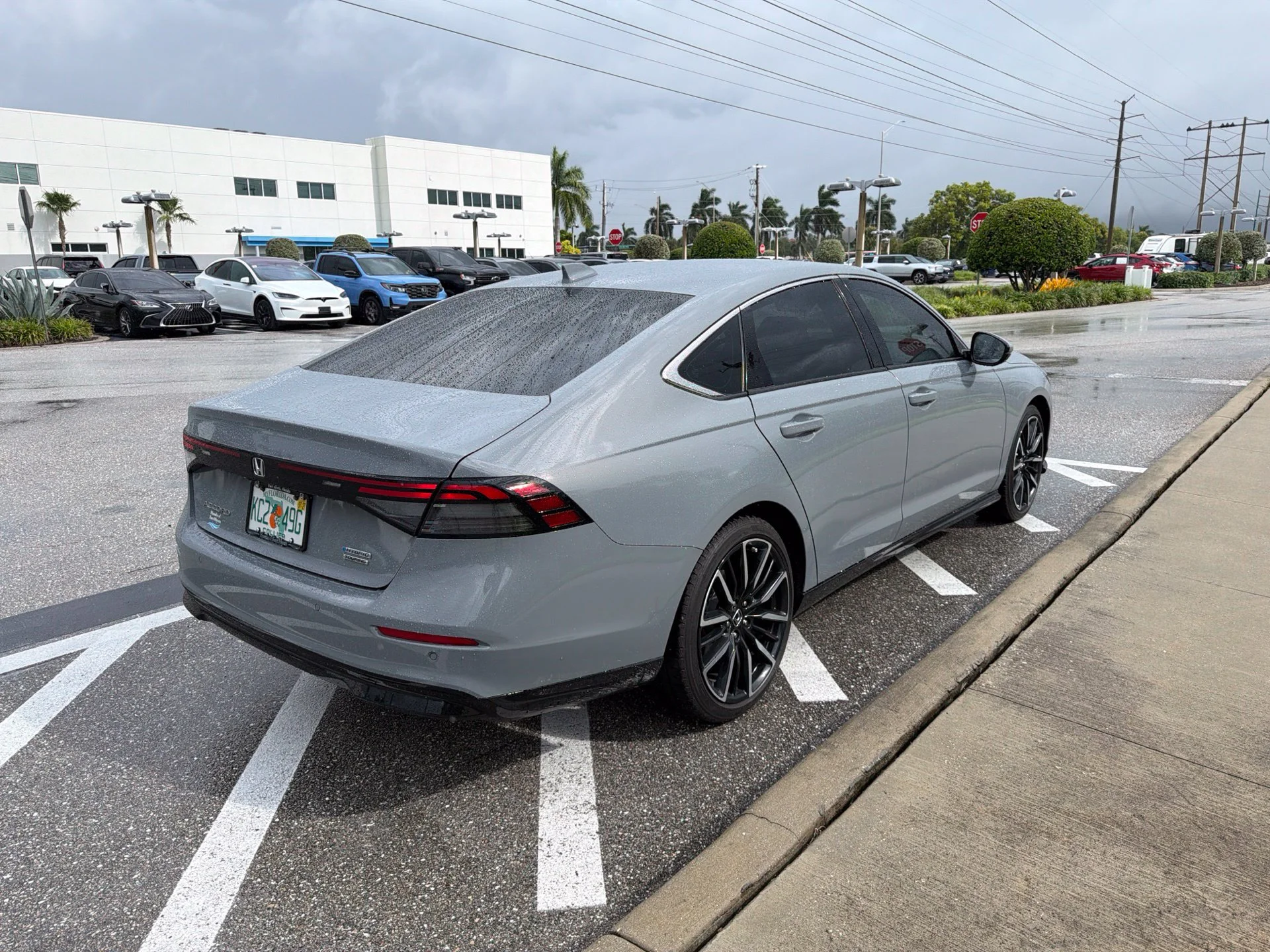 Certified Used 2024 Urban Gray Pearl Honda Touring image 5