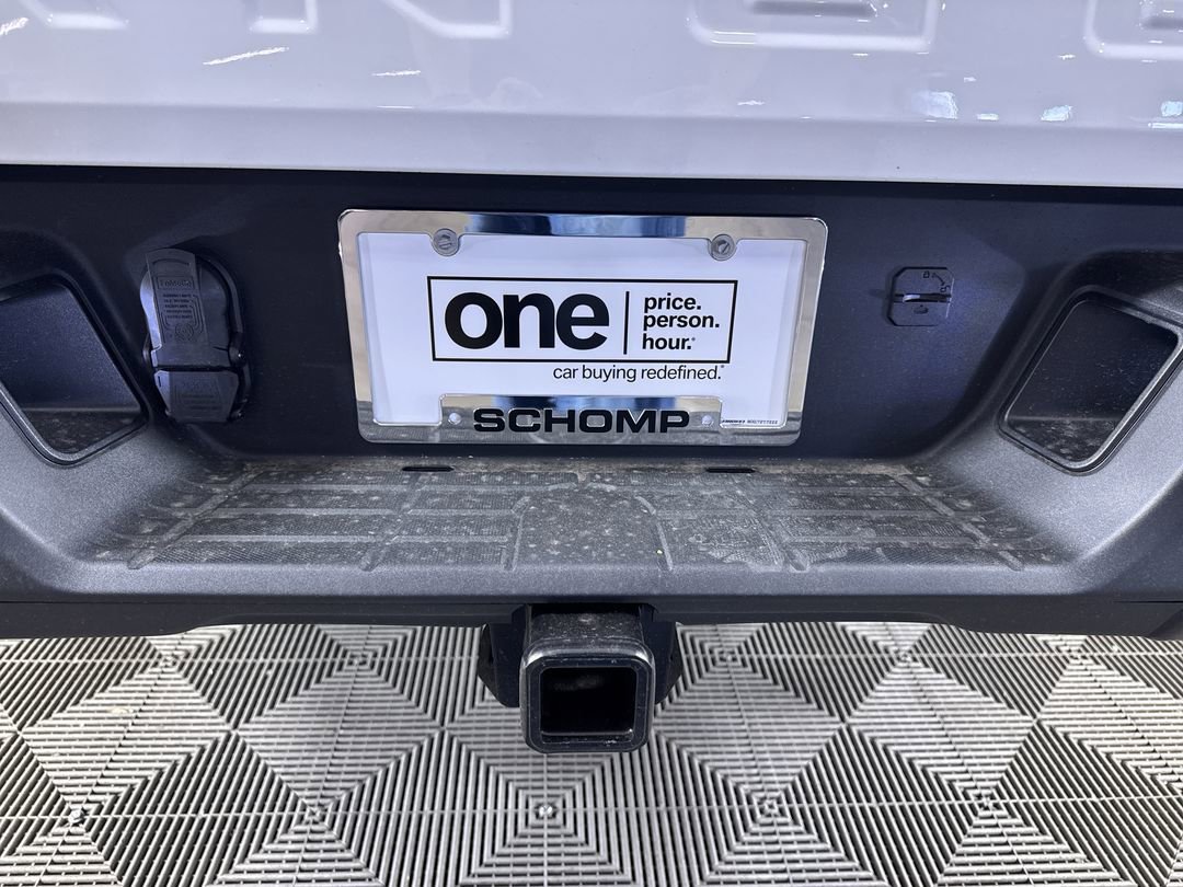 New 2026 Oxford White Ford XL image 23