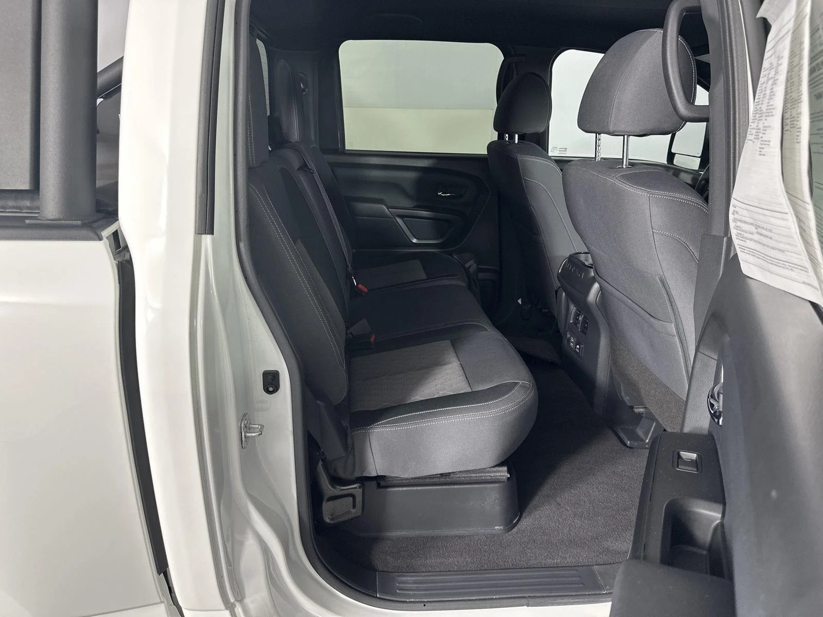 Used 2024 Glacier White Nissan SV image 27