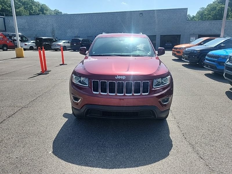 Used 2016 Red Jeep Laredo image 2