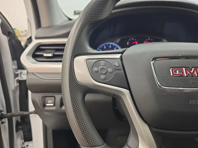 Used 2023 Summit White GMC SLE image 32