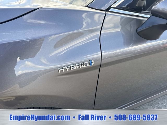 2020 Toyota Camry XLE - Photo 11