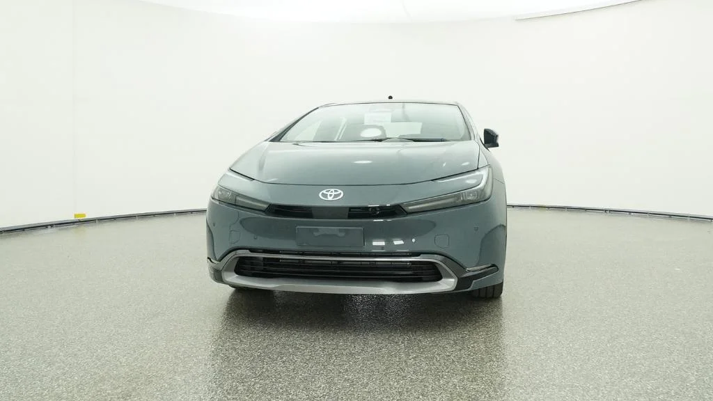 New 2026 Guardian Gray Toyota XLE image 10