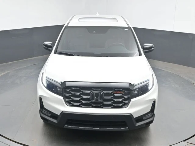 Certified Used 2026 Platinum White Pearl Honda TrailSport image 14