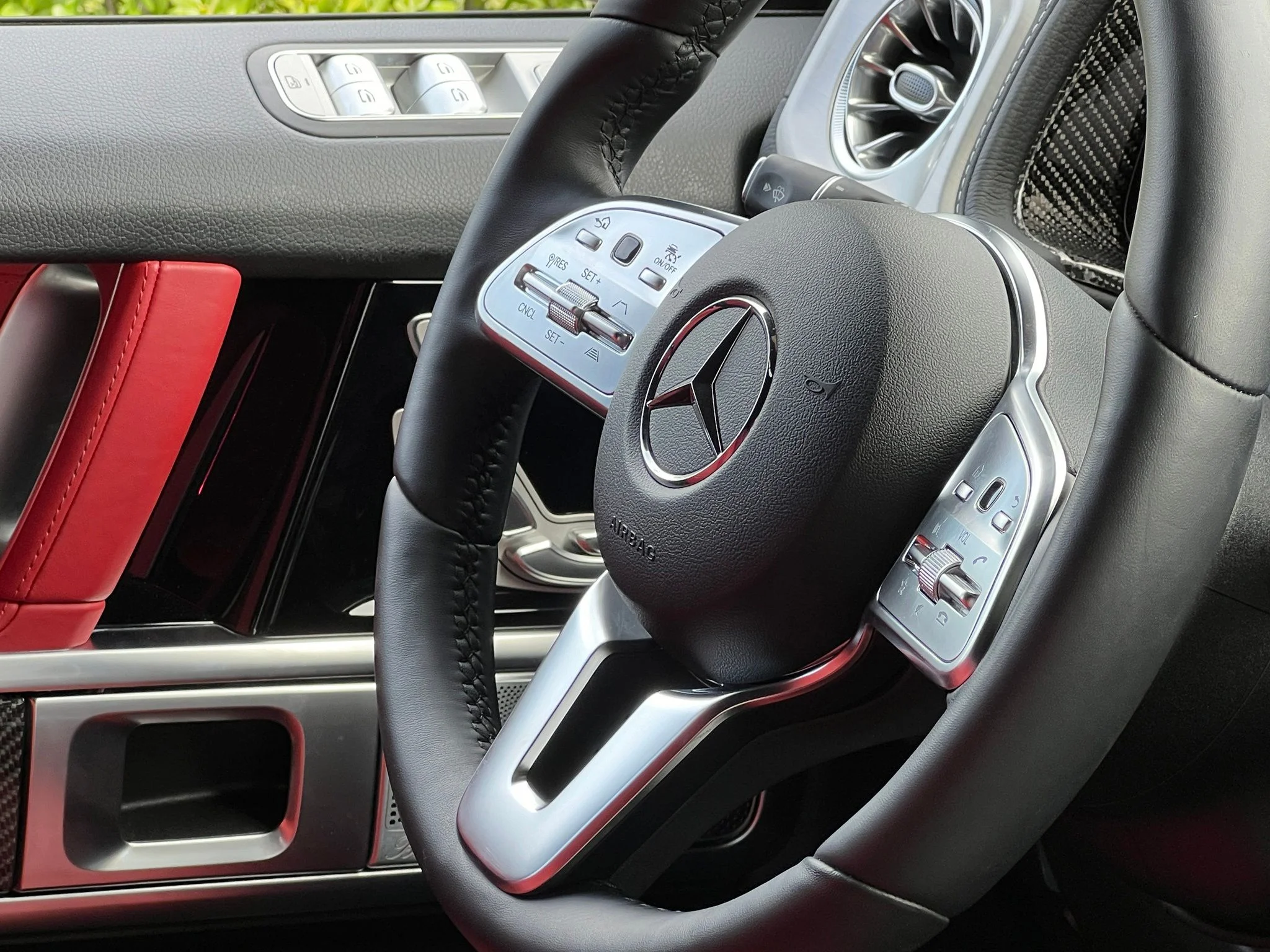 Used 2023  Mercedes-Benz G 550 image 45