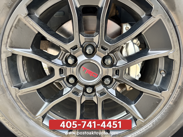 Used 2023 White Toyota SR5 image 33