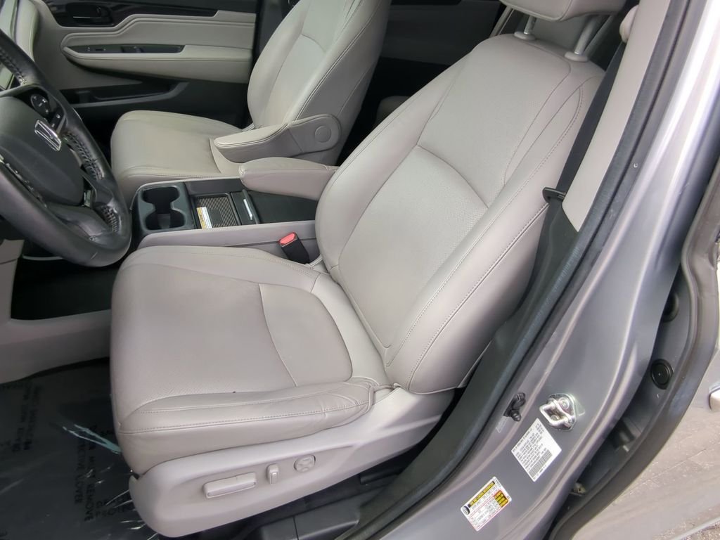 Used 2020 Silver Honda Elite image 22