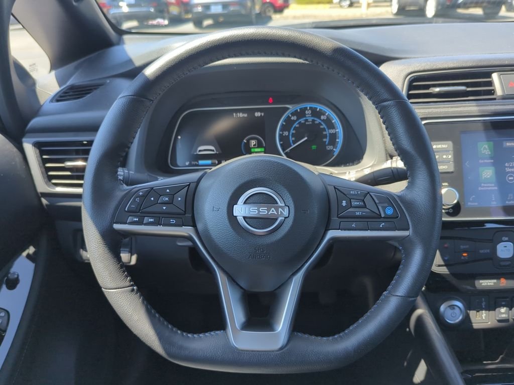 Used 2024 White Nissan SV Plus image 23