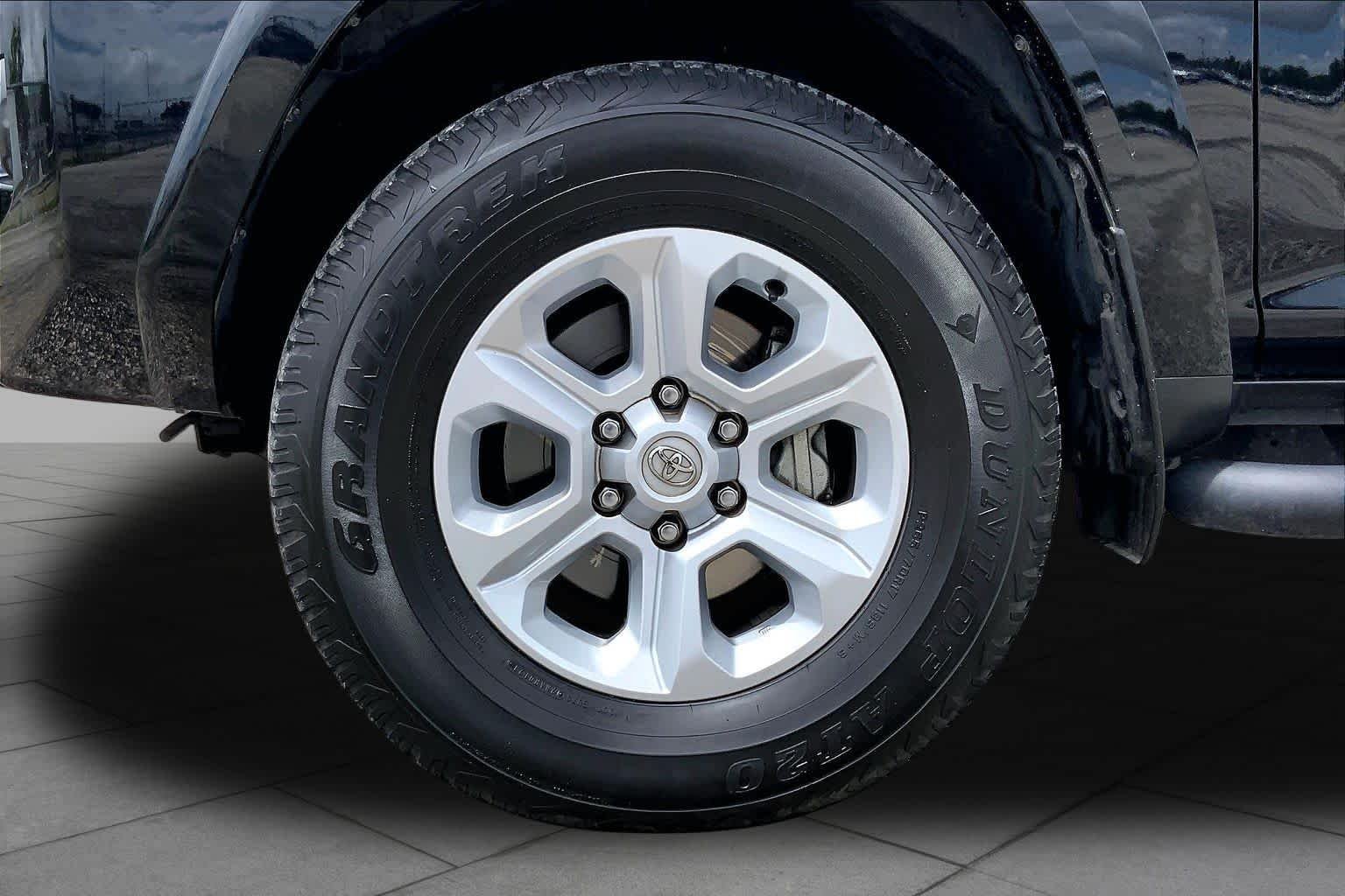 Used 2023 Midnight Black Metallic Toyota SR5 image 11