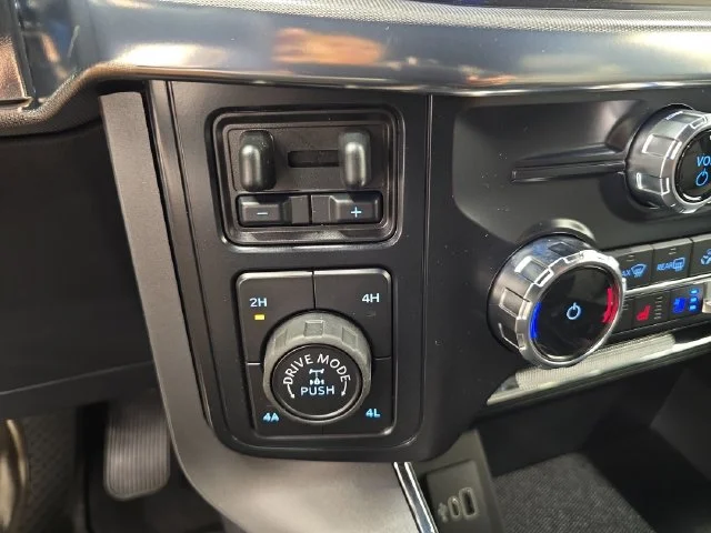 New 2026 Agate Black Metallic Ford Lariat® image 31