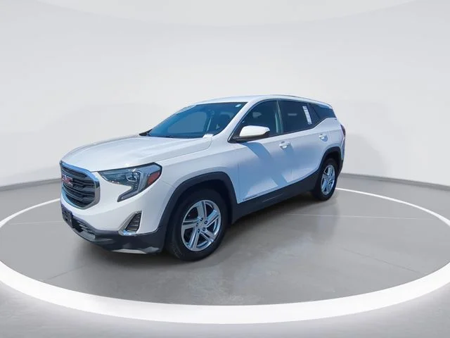 Used 2018 White GMC SLE image 4