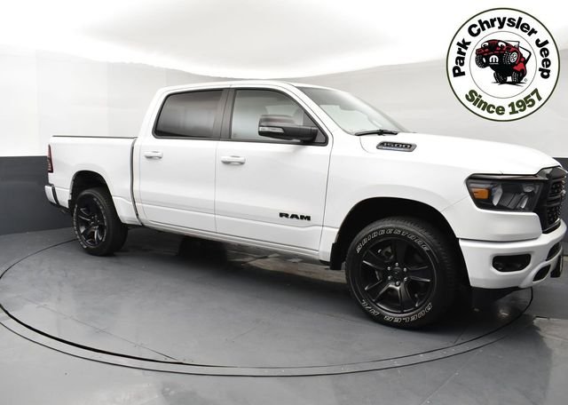 2022 RAM 1500 Big Horn/Lone Star 4x4 Crew Cab 5'7's photo