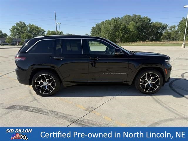 Used 2023 Diamond Black Crystal Pearlcoat Jeep Summit Reserve image 3