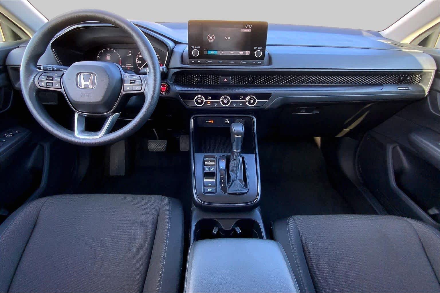 Used 2025 Meteorite Gray Metallic Honda LX image 15