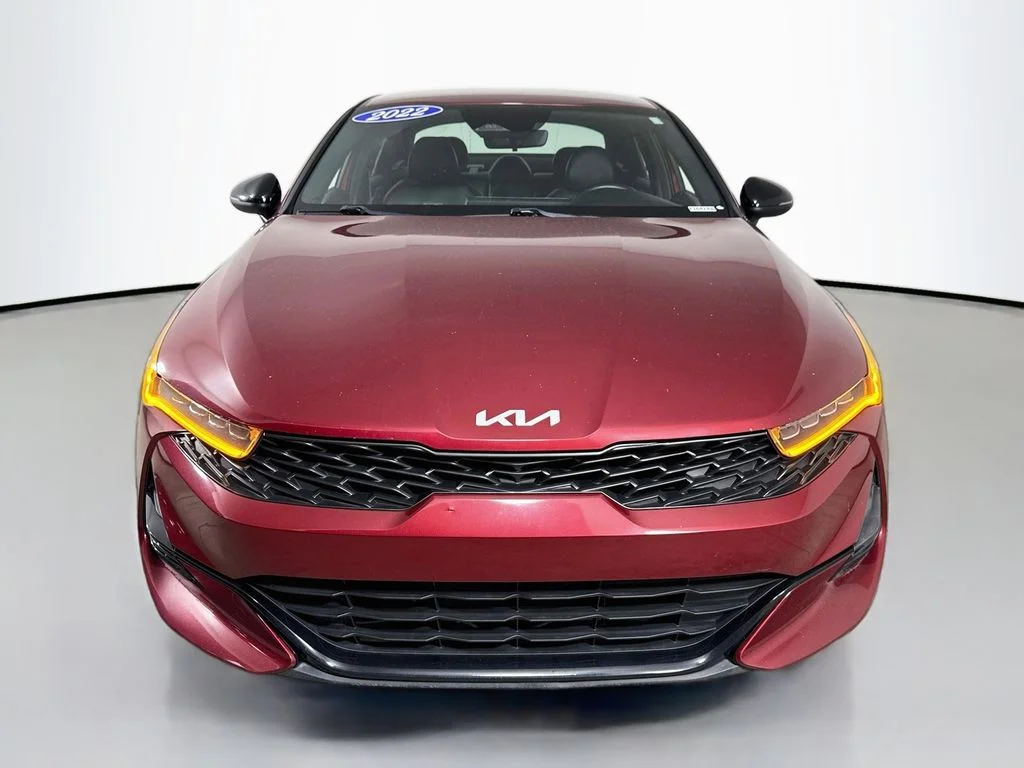 Used 2022 Passion Red Kia GT-Line image 8