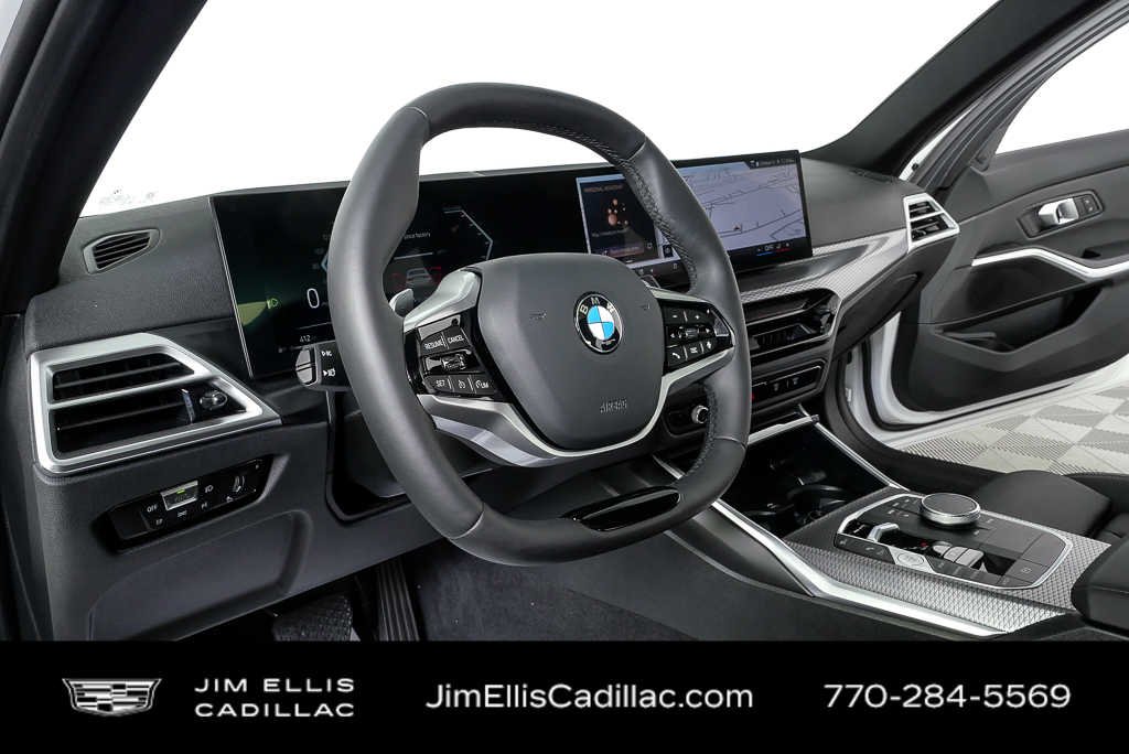 2025 BMW 3 Series 330i - Photo 4