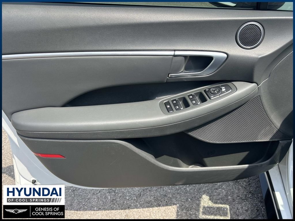 Used 2020 Gray Hyundai SEL Plus image 16