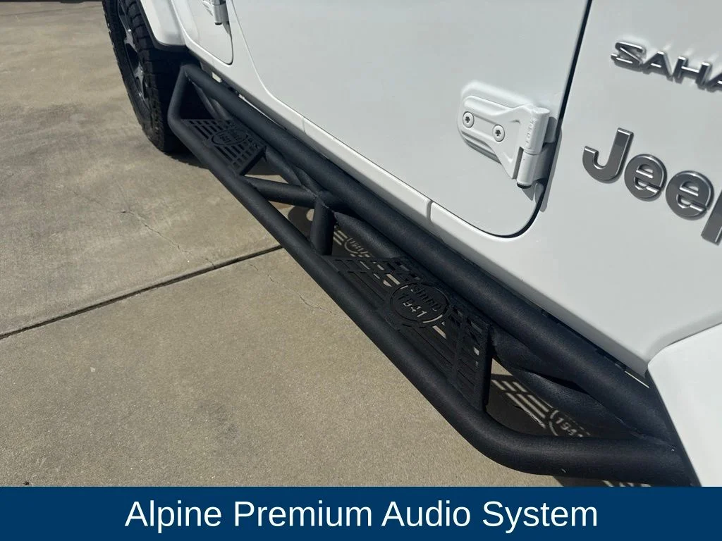 Certified Used 2018 Bright White Clearcoat Jeep Unlimited Sahara image 11